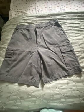 Denver Hayes Light Gray Cargo Shorts with Side Flap Pockets